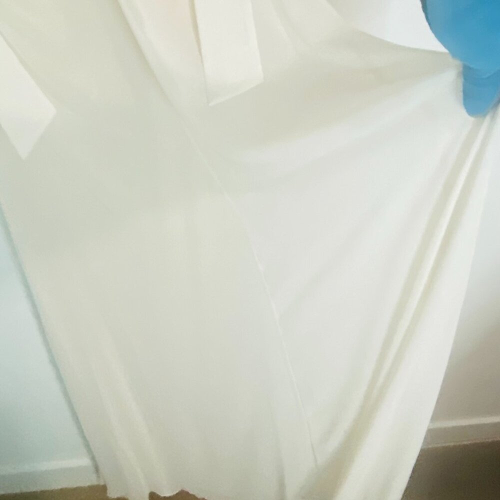 Alexis Dali Elegant Summer Dress in Gardenia Standout Piece - Picture 11 of 17